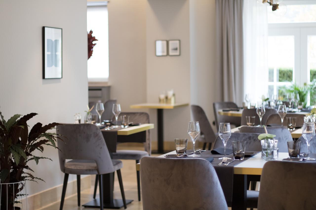 Hotel-Restaurant Beim Schlass Wiltz Bagian luar foto